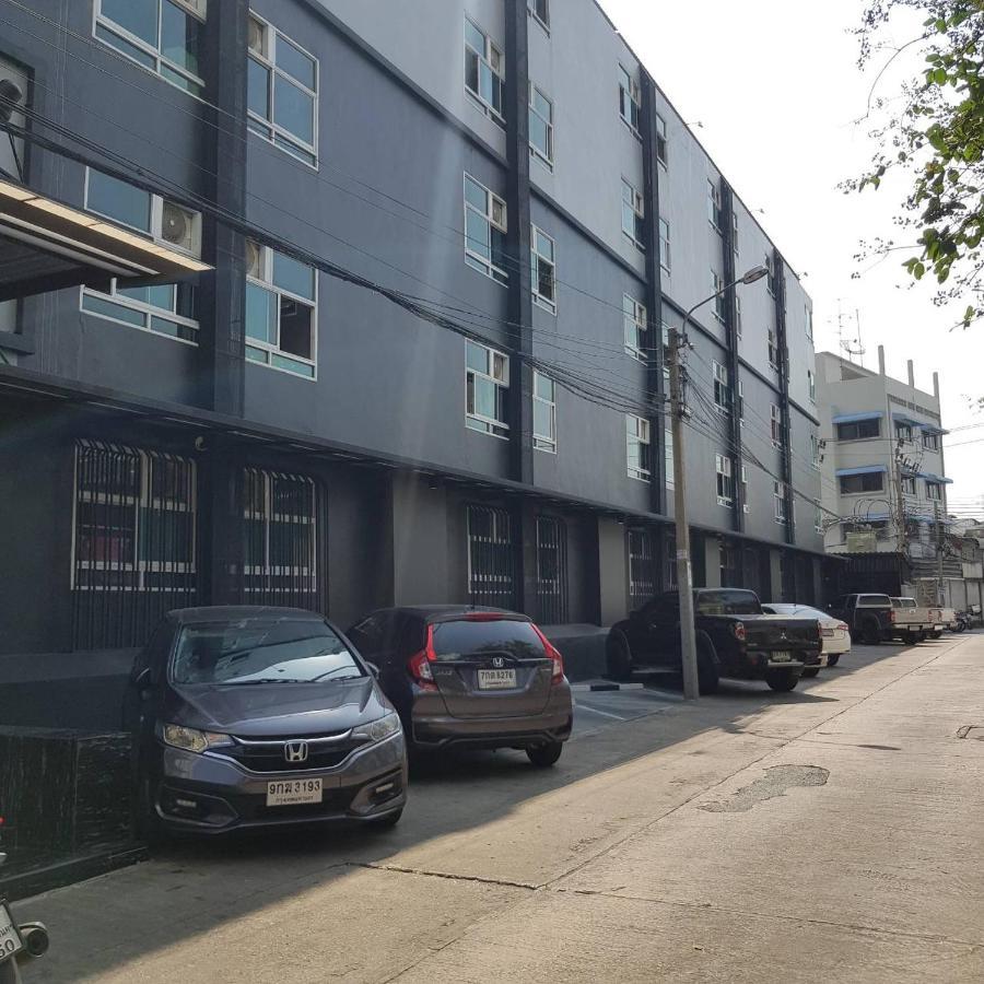 Ada Apartment - อาดา อพาร์ทเมนท์ Bangkok Buitenkant foto