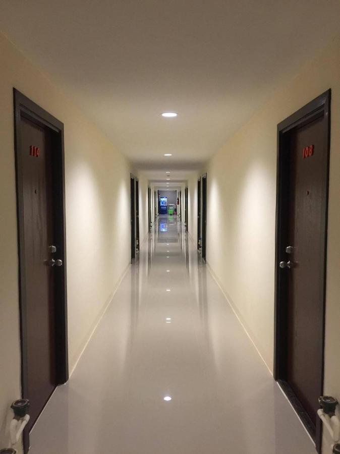 Ada Apartment - อาดา อพาร์ทเมนท์ Bangkok Buitenkant foto